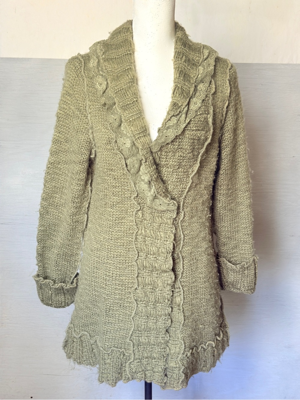 Chico's olive green cable knit shawl cardigan Women’s size Chico’s size 2 | h